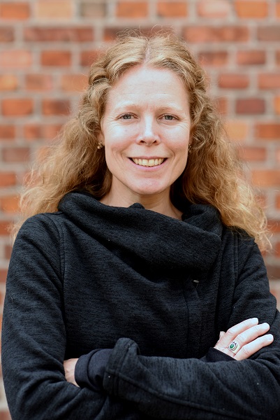 Lärare i Musik på grundskolan och Kulturskolans kurs i Musikdrama, Elin Andreasson.